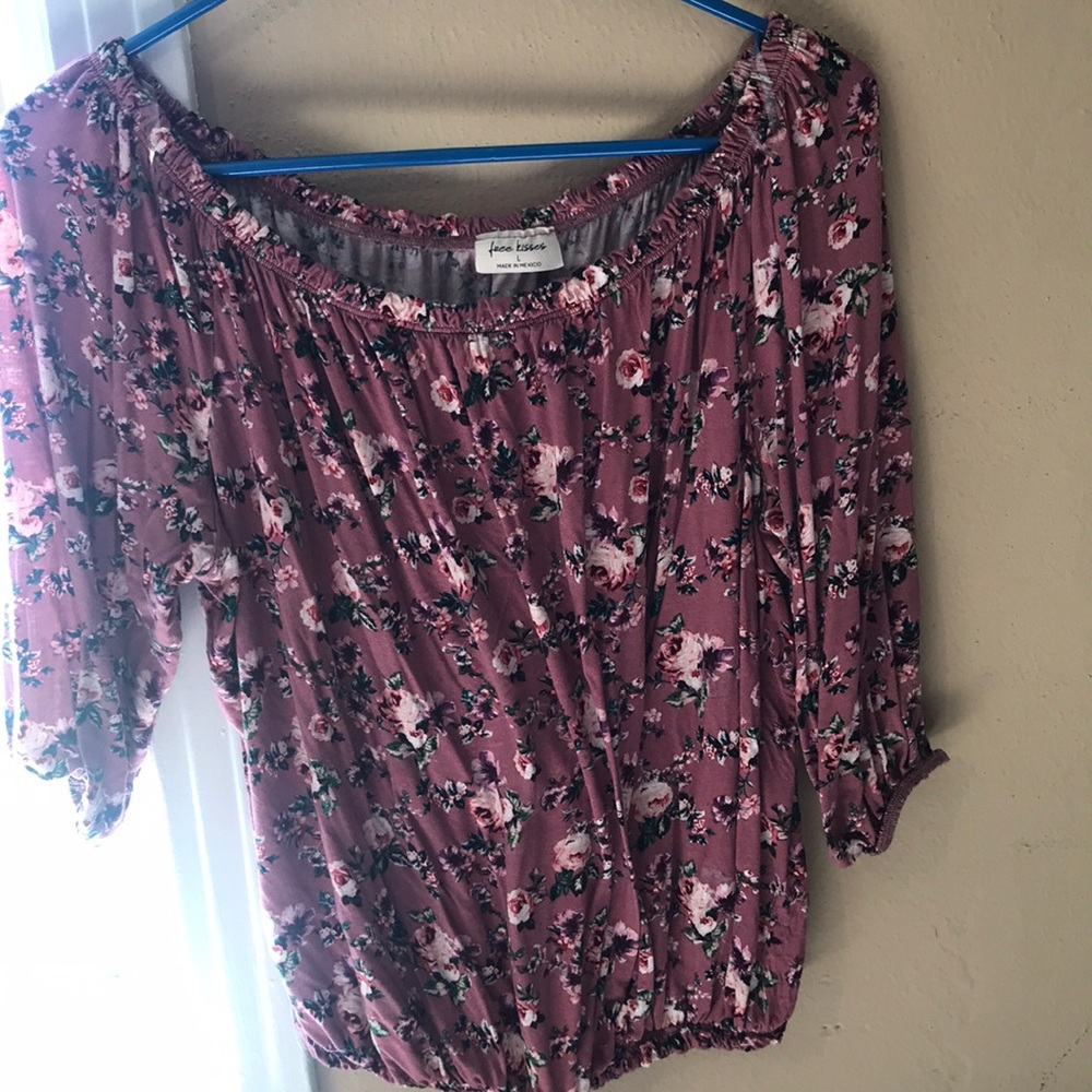 Cute pink top